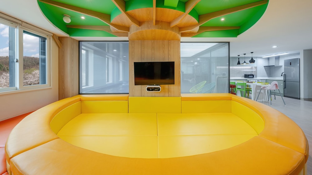 Basic Room, 1 Bedroom (Room A201 (Luxury Kids Pool Villa)) - Photo 5
