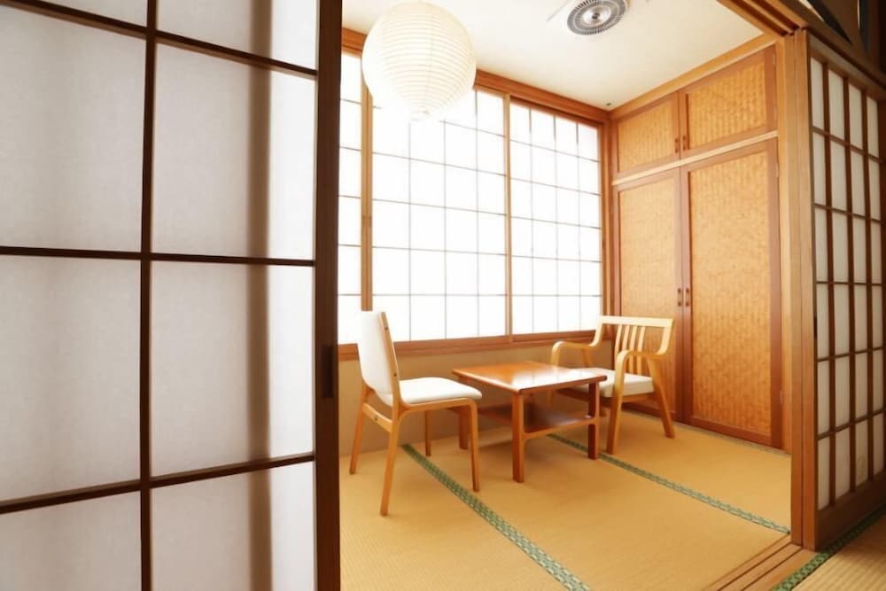 Japanese Style Room For 5 People - Photo 3
