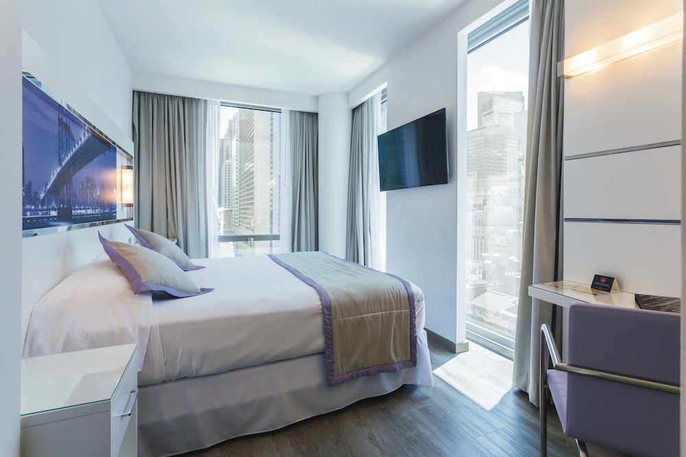 Deluxe Superior Room with Views, 1 king bed