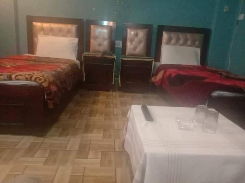Twin Room - Photo 1