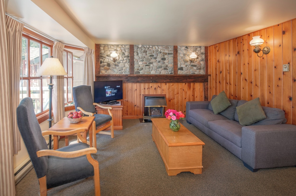 Cabin, 1 Bedroom, Non Smoking, Garden View - Photo 1