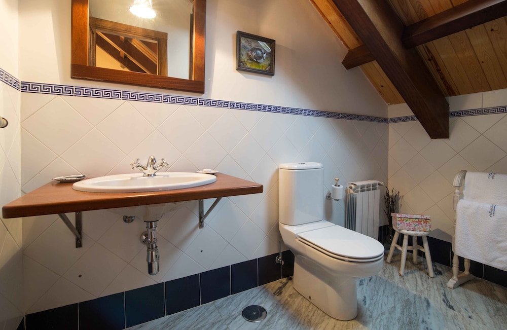 Standard Double Or Twin Room photo 2
