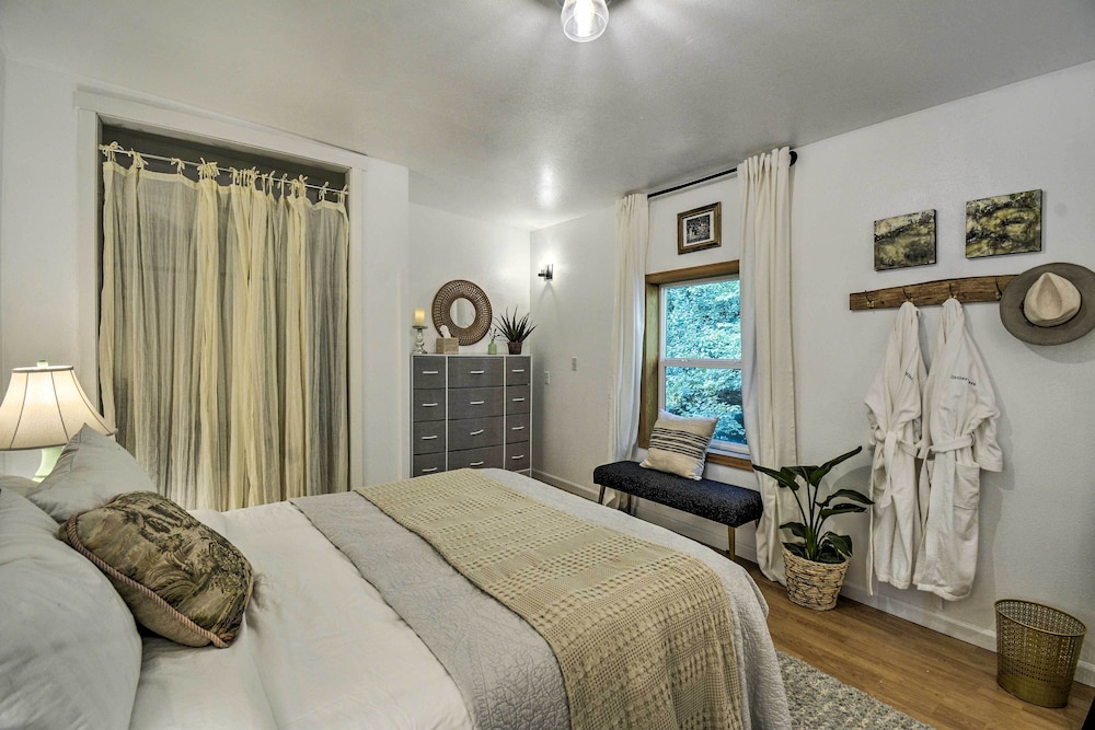 House (4 Bedrooms) photo 2