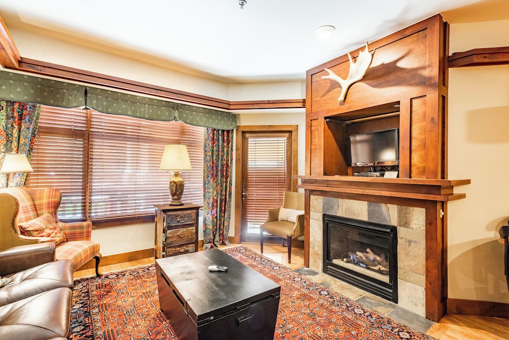 1-Bedroom Condominium - Queen photo 3