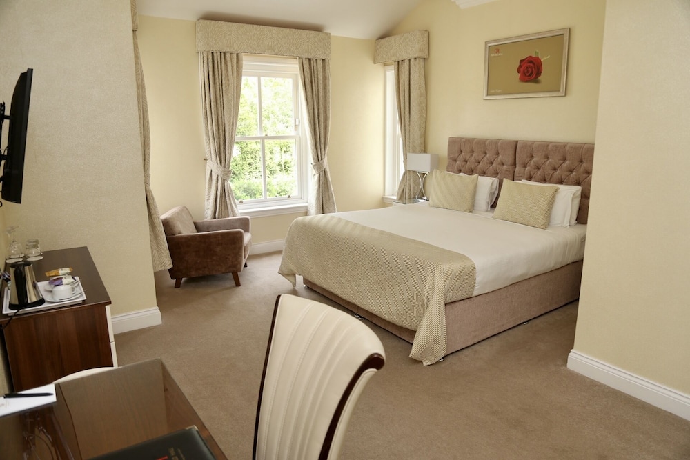 Luxury Room, 1 King Bed photo 3
