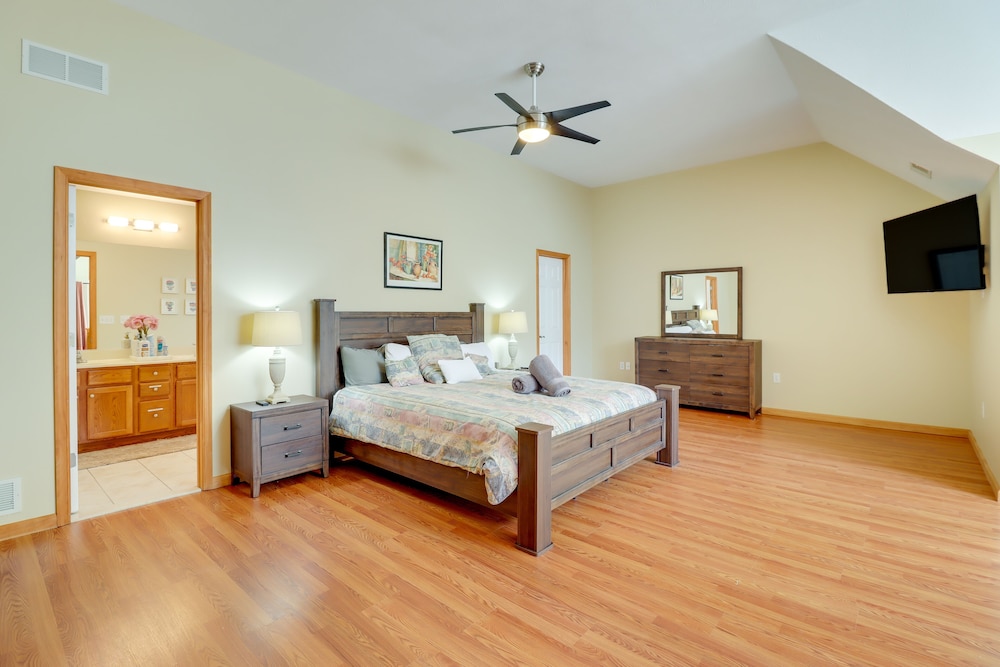 House (4 Bedrooms) photo 2