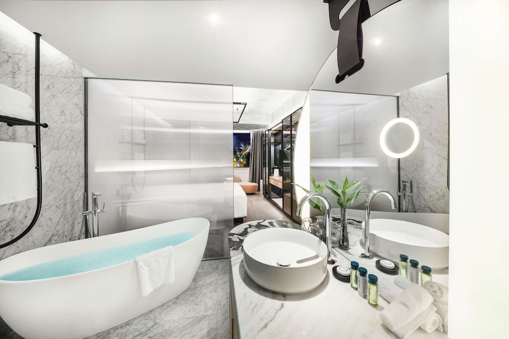 Executive Room - Photo 1