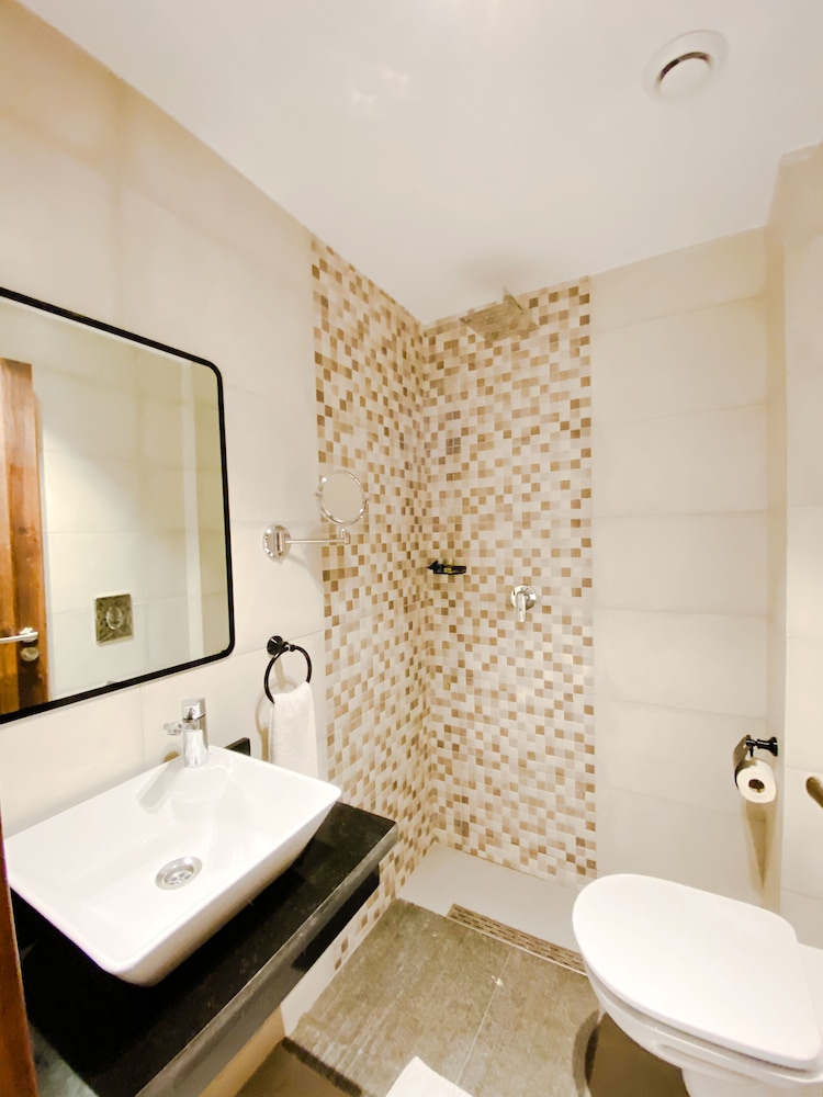 Deluxe Double or Twin Room photo 1