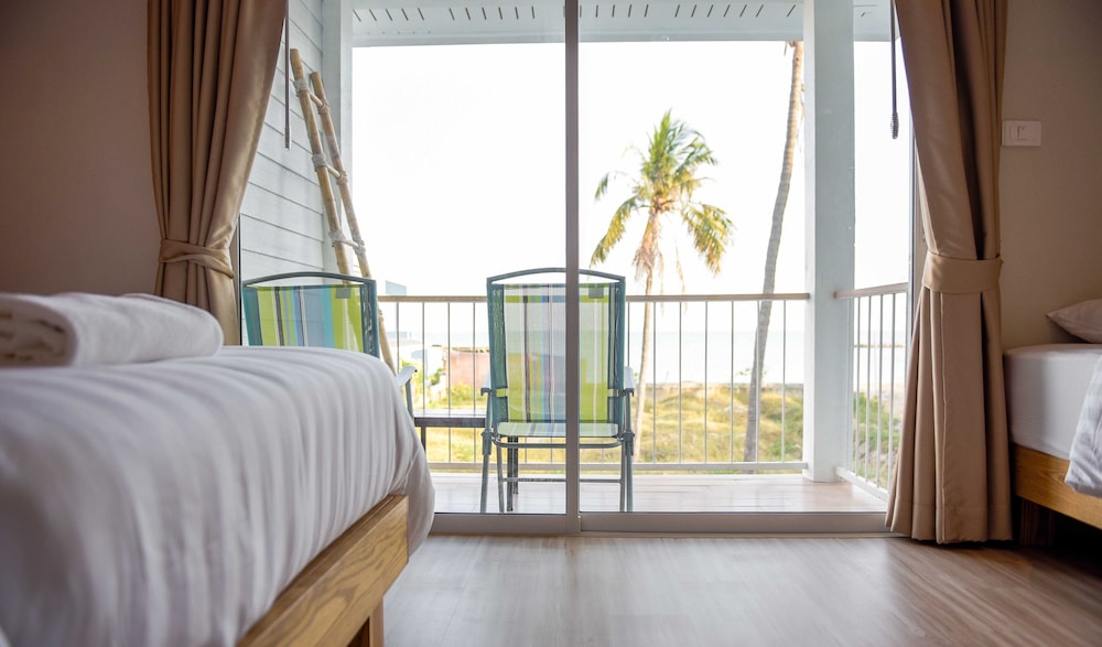 Superior Triple with sea view - Photo 2