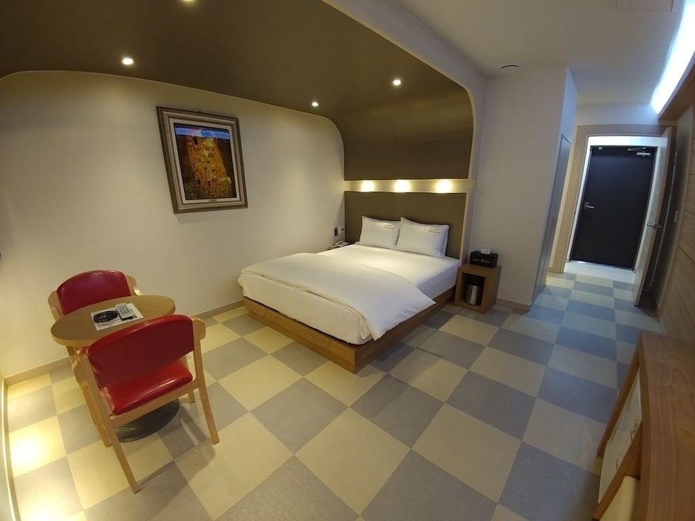 Standard Room photo 3