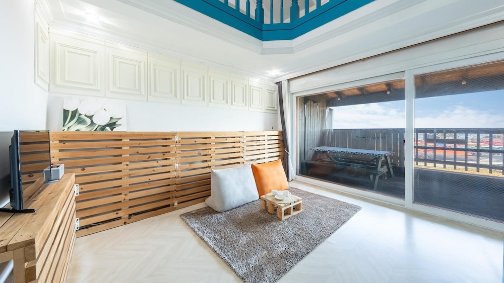 Basic Room, 1 Bedroom (haengbok2) - Photo 1