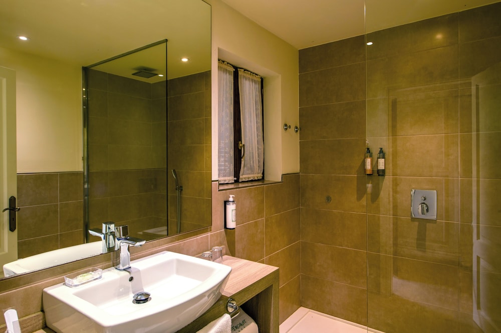 Double Room Single Use, Pool View photo 3