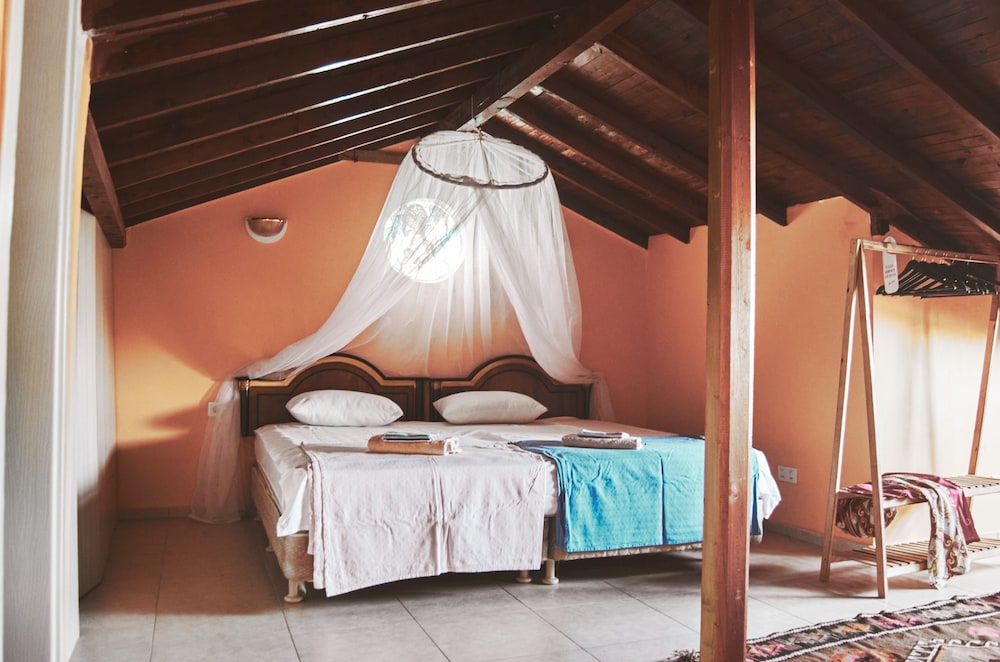 Exclusive Room