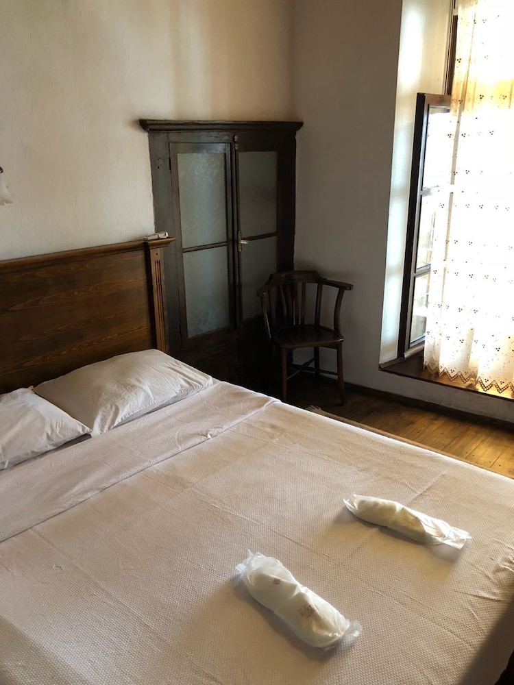 Standard Twin Room, 2 Twin Beds, City View photo 2