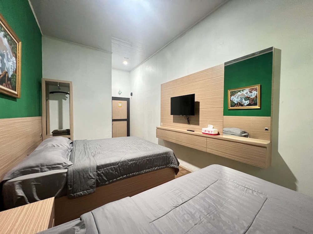 Deluxe Suite Room, 1 King Bed + 1 Single Bed photo 2