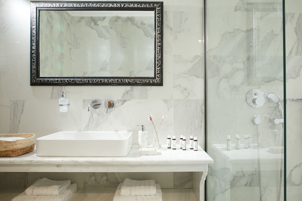 Perfect Bliss Suite with Private Pool - Photo 7