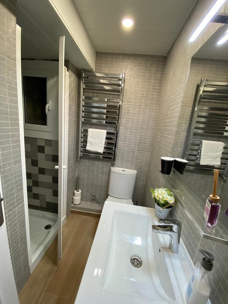 Family Apartment, 3 Bedrooms, Balcony, Sea View (3rd floor) photo 3