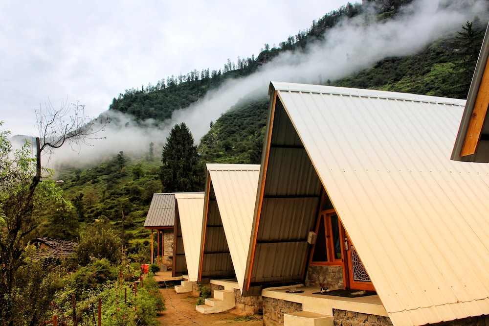 Luxury Cottage, Non Smoking, Mountain View photo 2