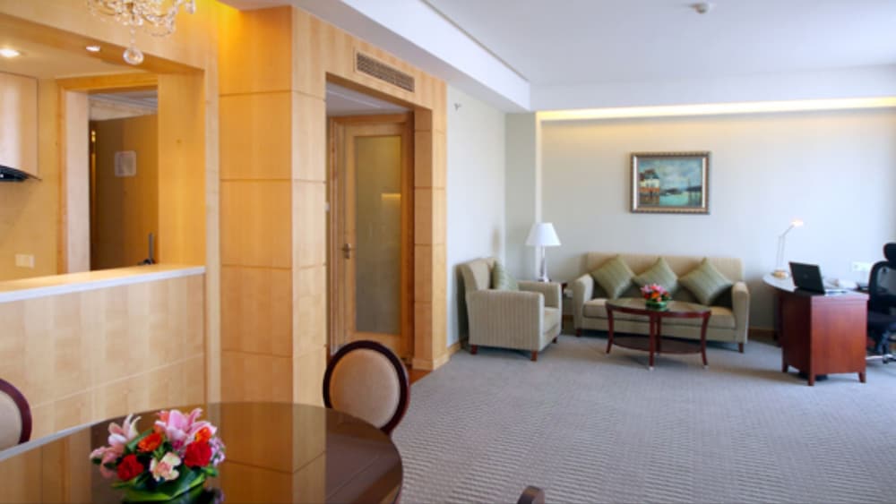 Executive Suite photo 1