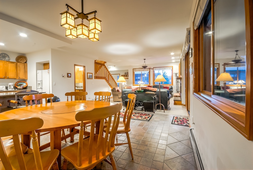 3 Bedroom, 4 Bathroom - 14 photo 2