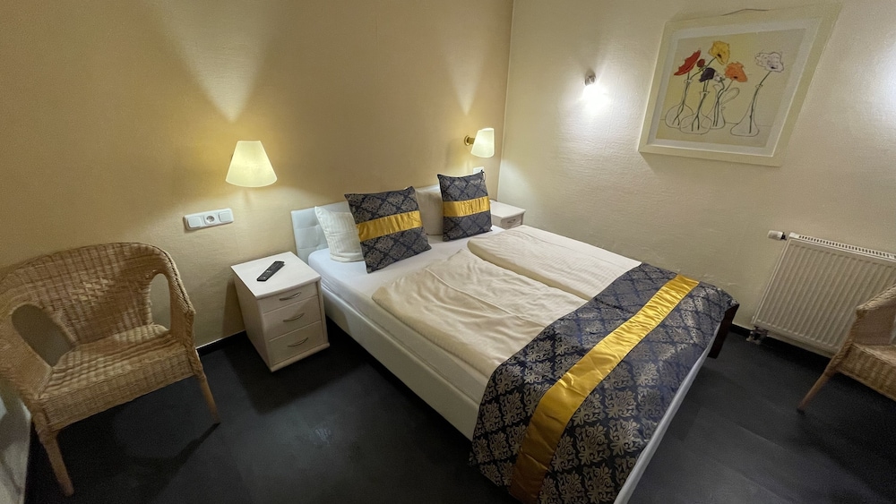 Classic Double Room