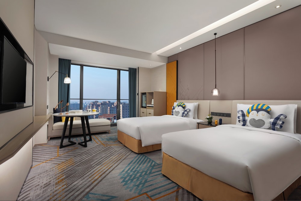 Standard Room, 2 Double Beds, Club Lounge Access