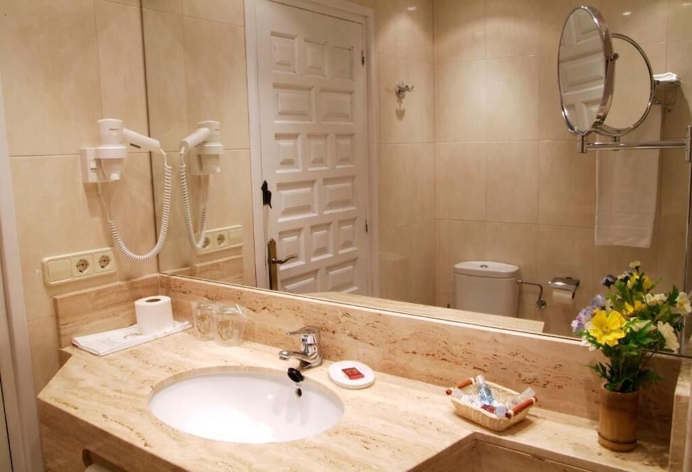 Standard Single Room photo 2