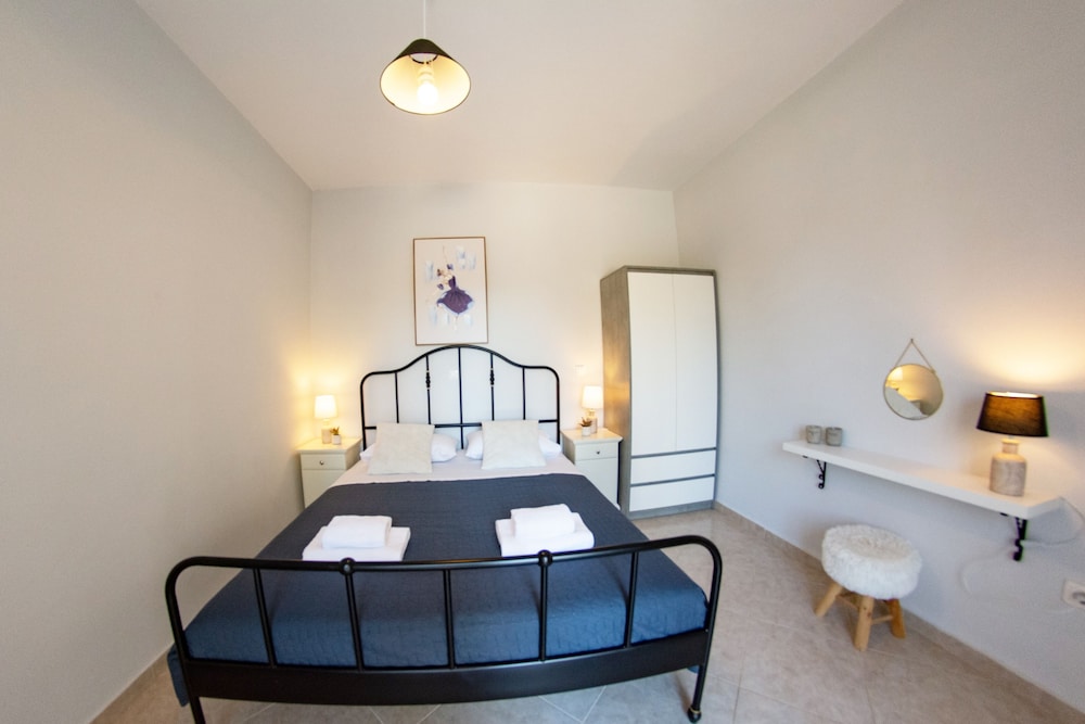 Villa, 3 Bedrooms, Smoking, Garden View