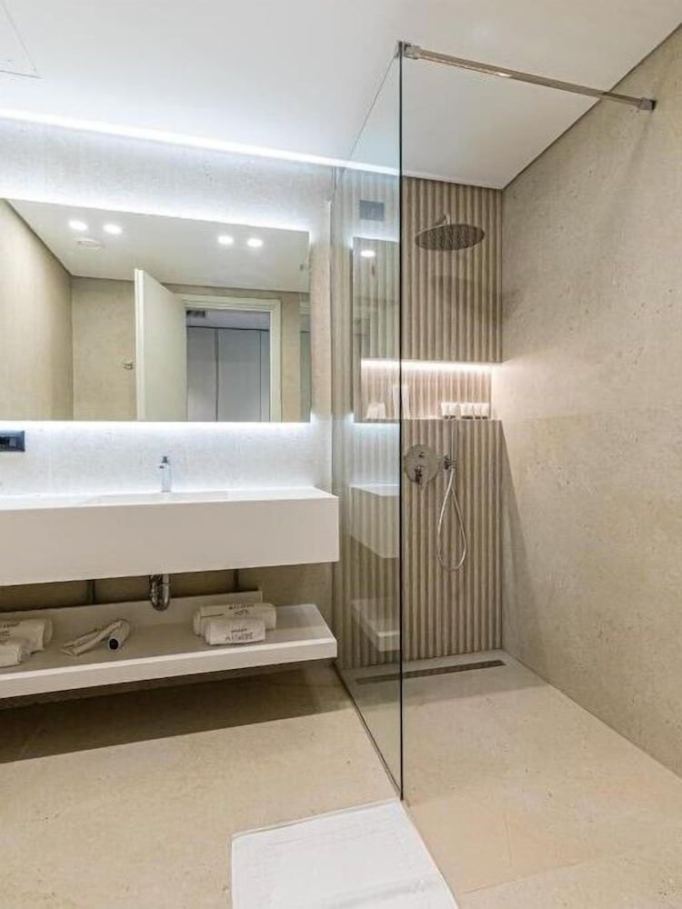 Suite, Sea View photo 3