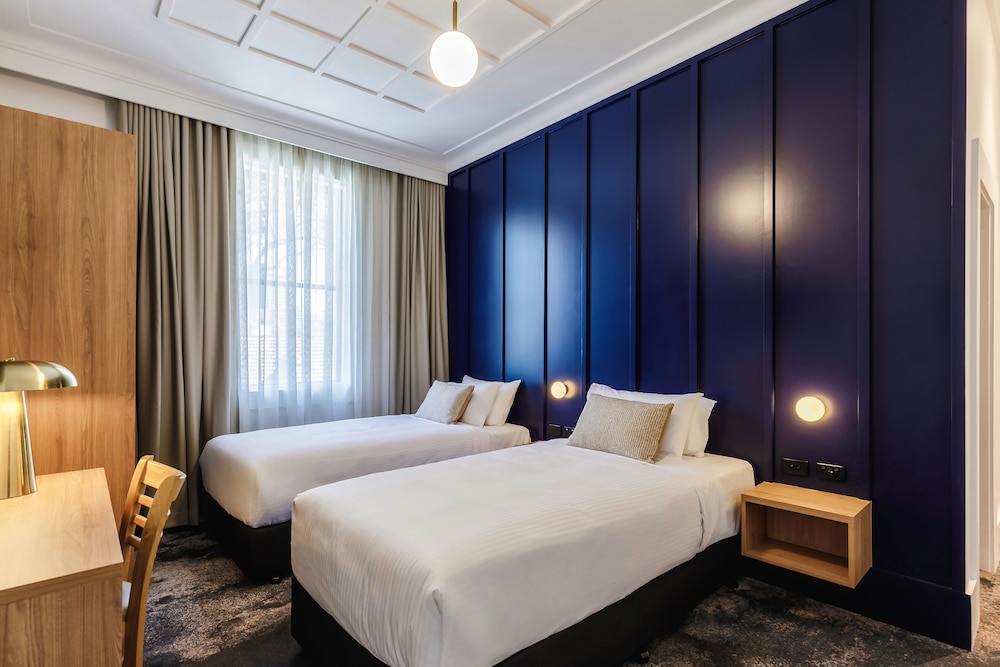 Superior Suite, Multiple Beds, Non Smoking photo 2