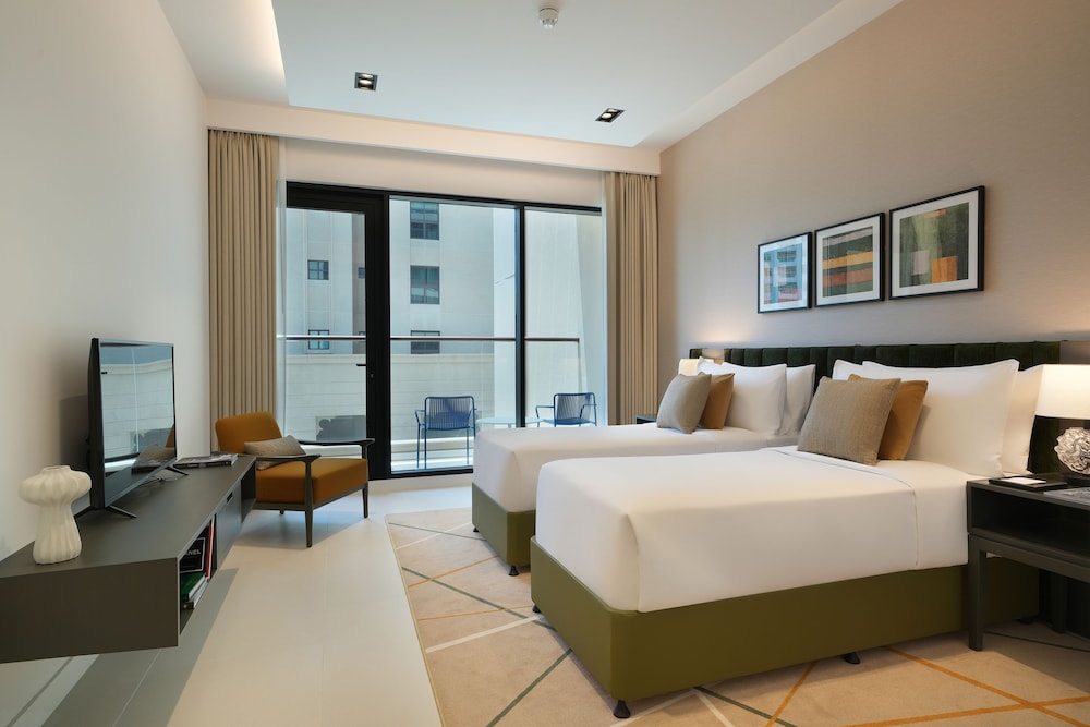 Deluxe Two Bedroom Apartment with Balcony