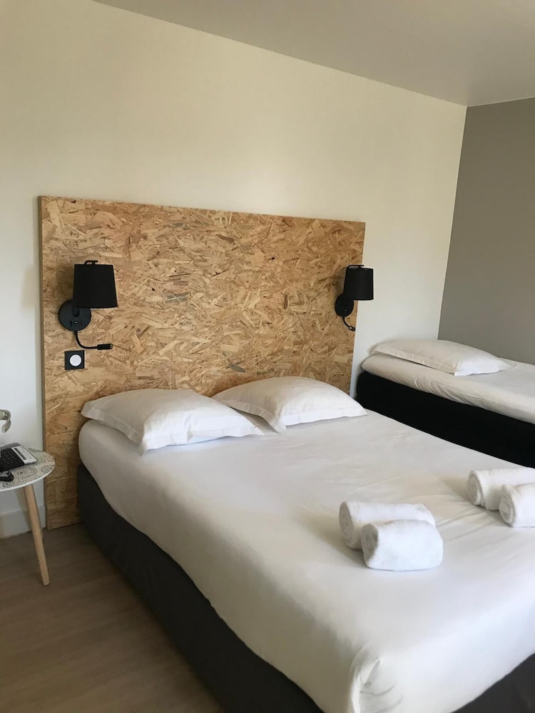 Superior Triple Room photo 3