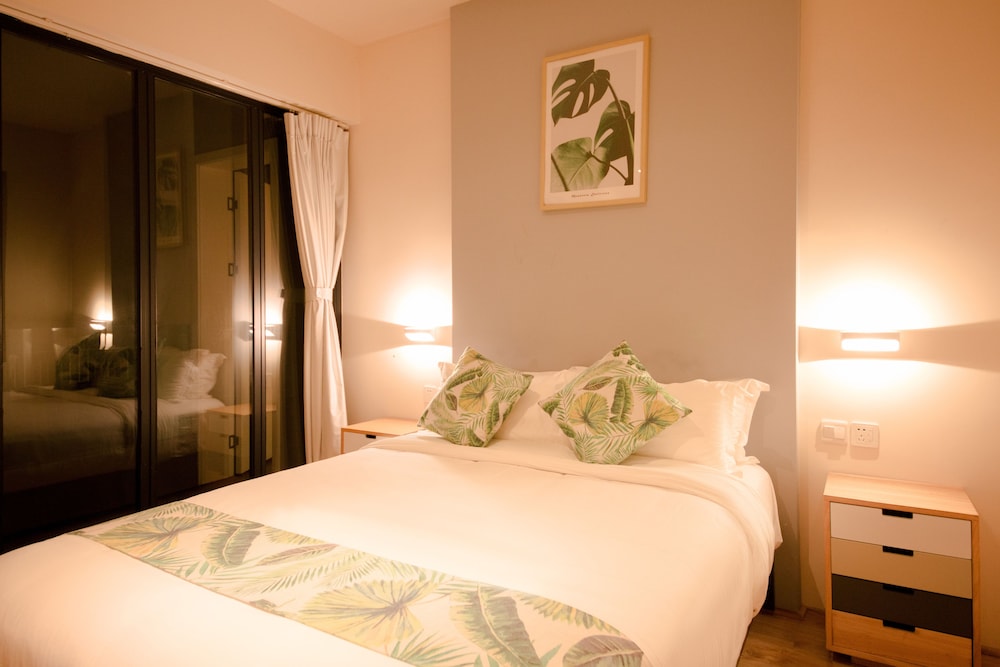 Gallery Room, 1 Queen Bed photo 3