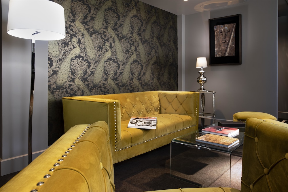 Suite (Juliana) Suite (Juliana)