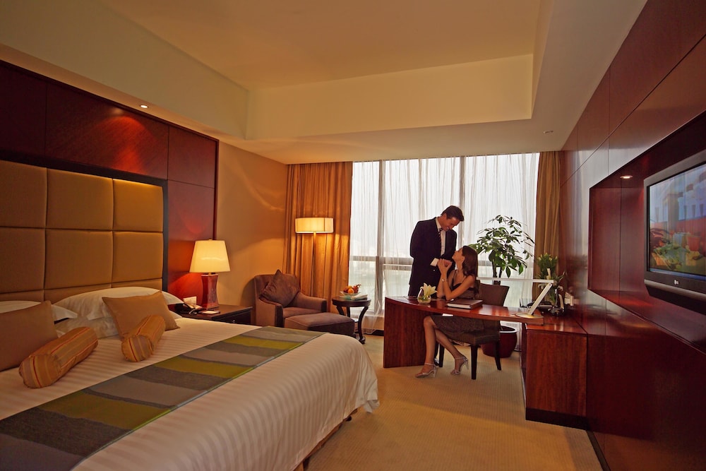 Executive King Bed Room photo 2