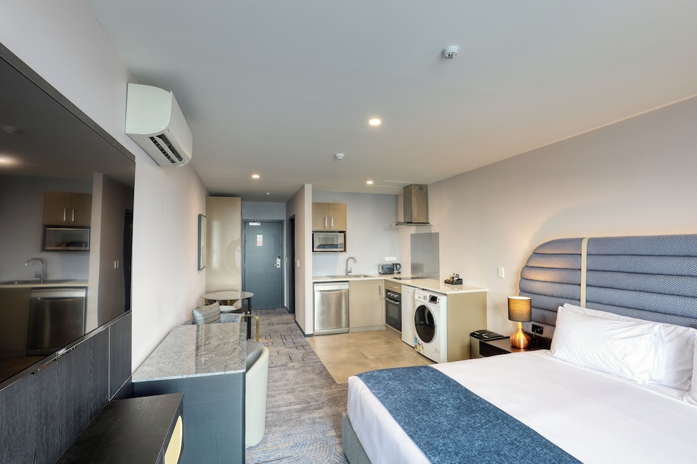 Pet Friendly Deluxe Studio