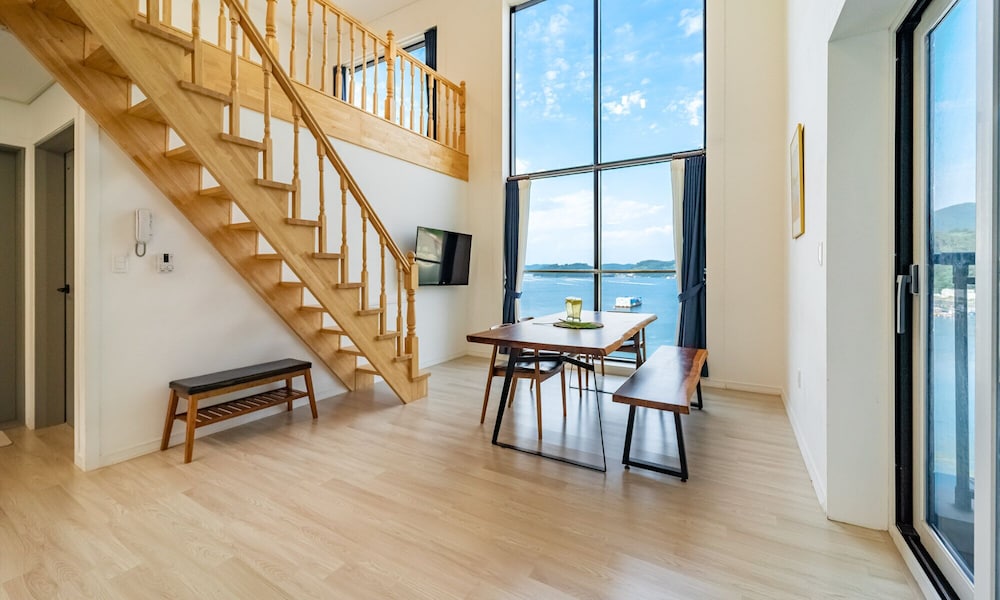 #305 (Ocean Duplex Two Beds) photo 3