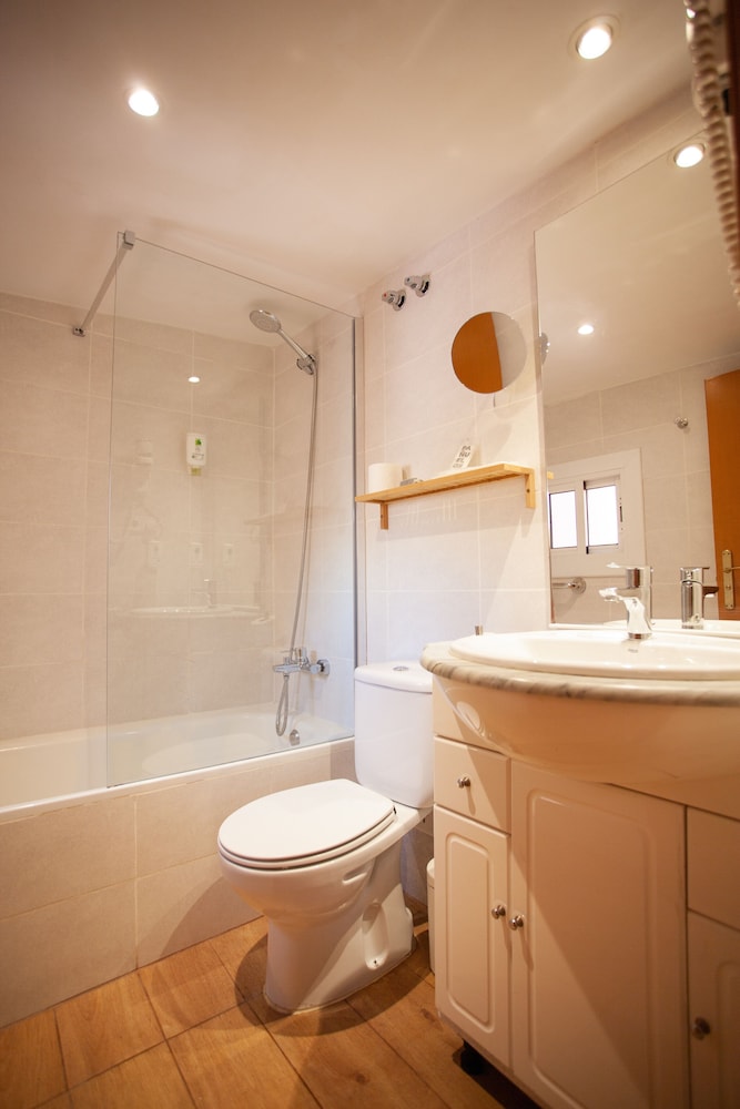 Family Apartment, 3 bedrooms (7 pax) photo 2