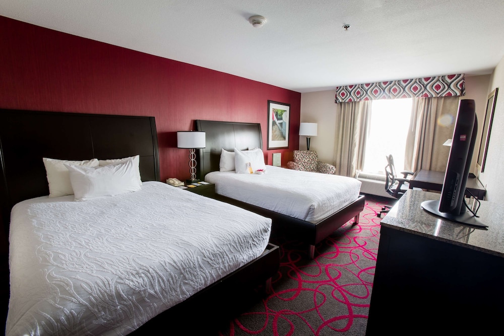 Room, 2 Double Beds (Drinks/Snacks) photo 1