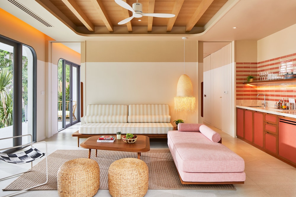 Bayside Pool Villa - Photo 11