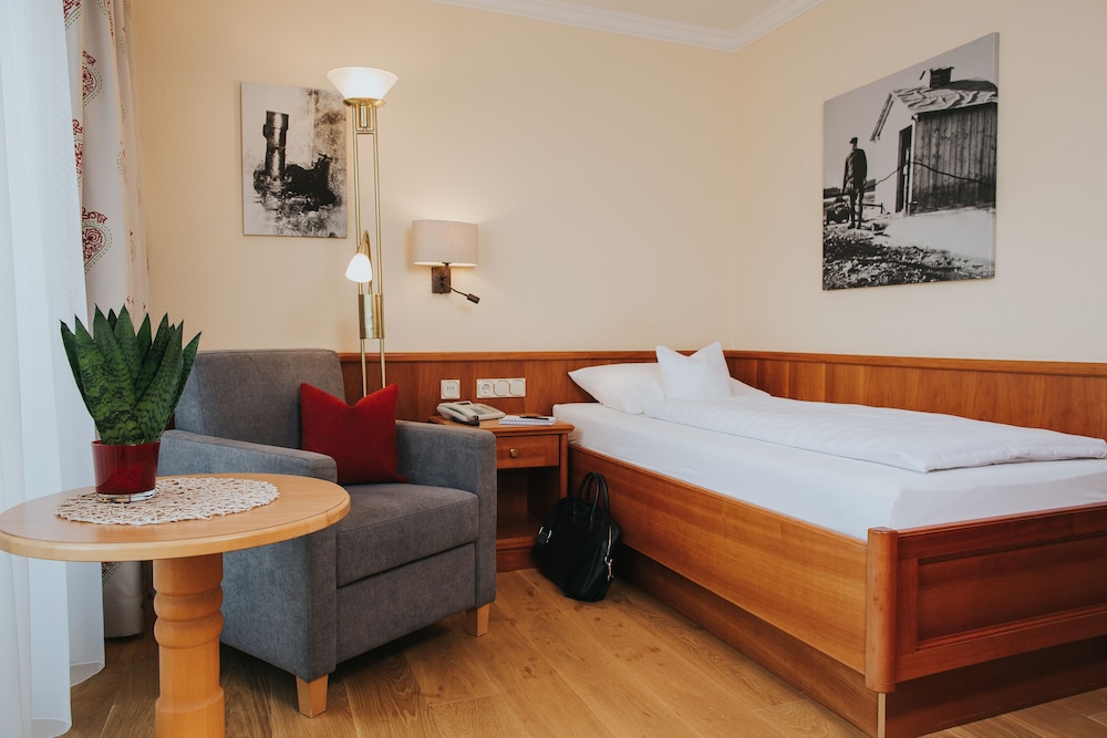 Classic Single Room