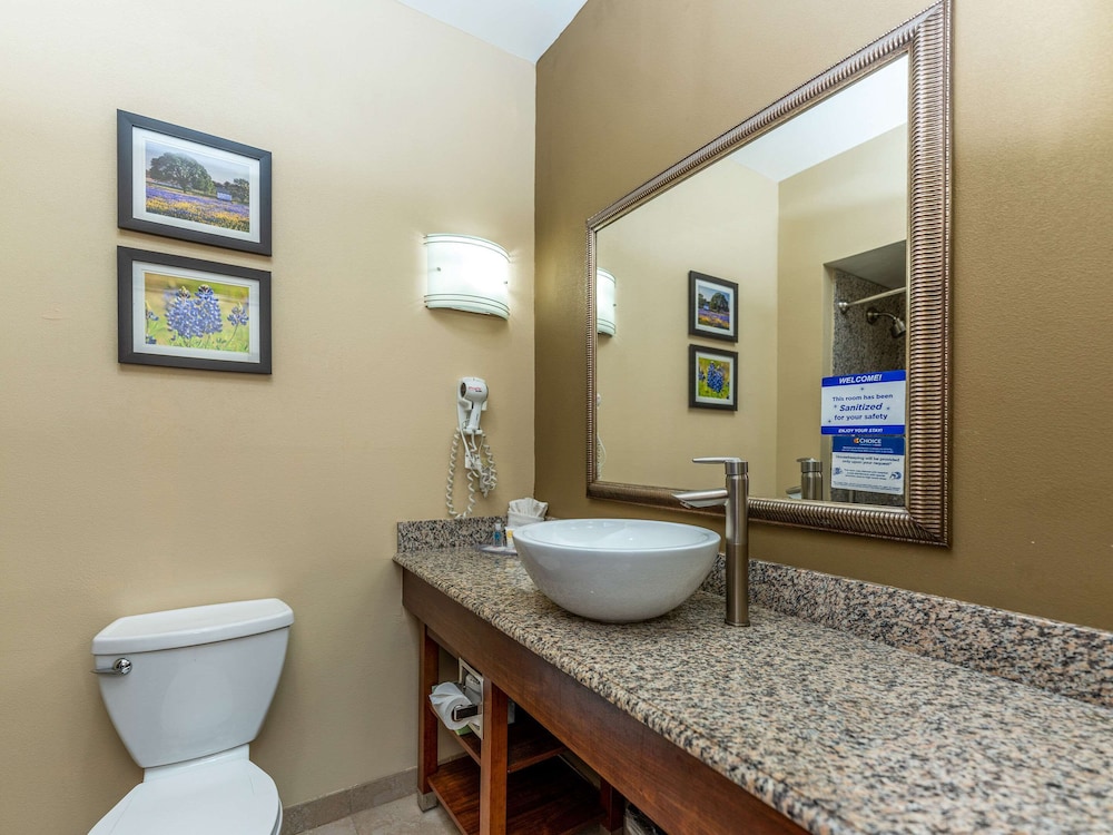 Suite, Non Smoking - Photo 13