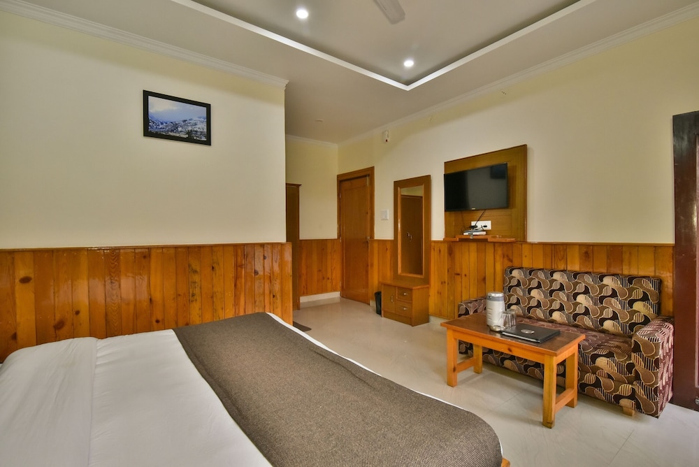 Deluxe Room - Photo 11