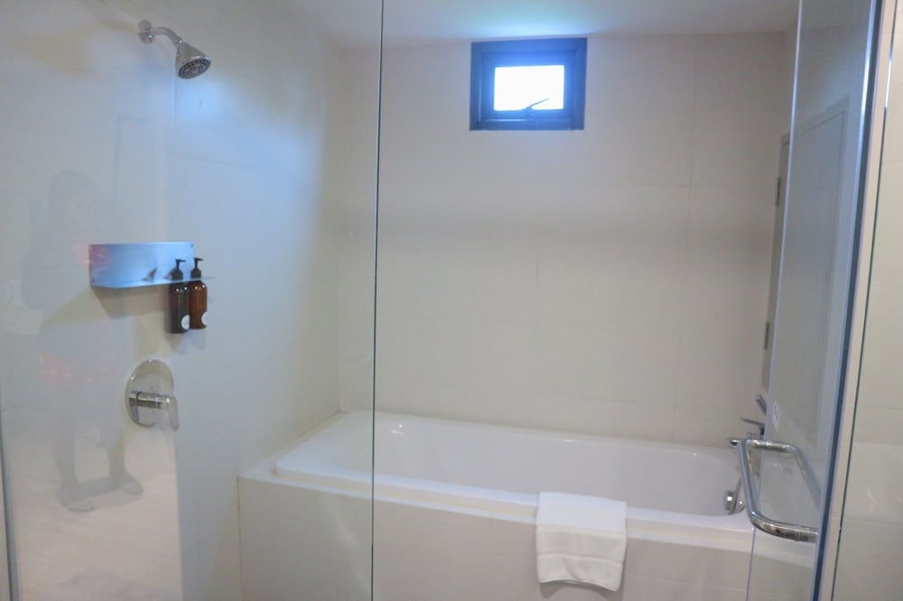 Bell B Suite (King Bed+Sofa Bed) photo 3