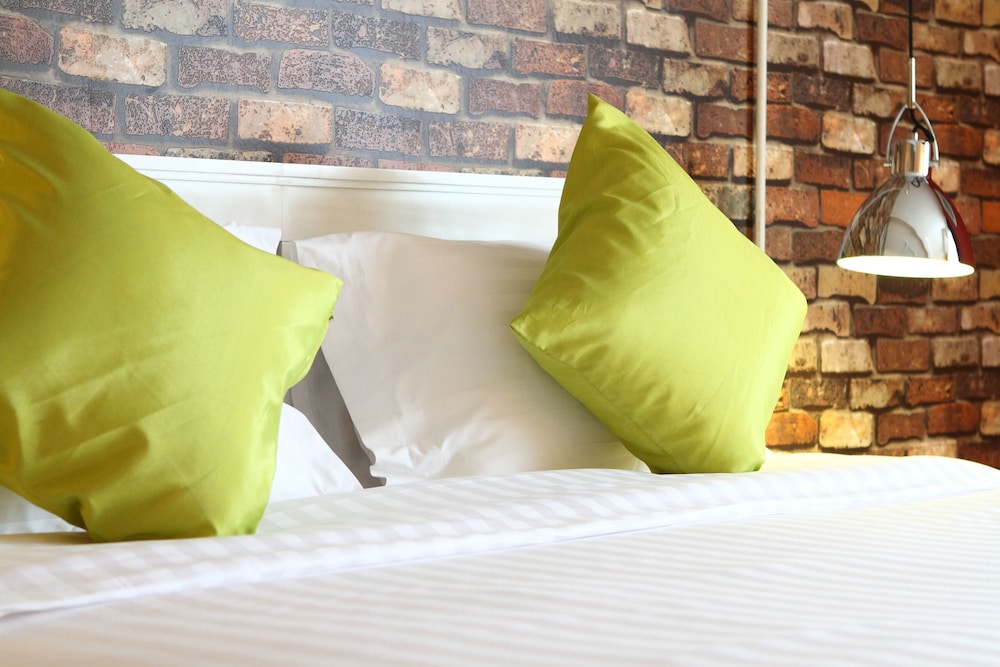 Standard Room, 1 King Bed - Photo 2
