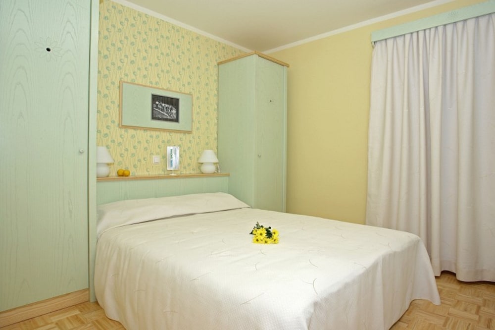 Double Room, Balcony, Hill View photo 1