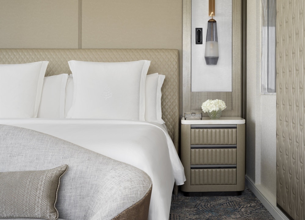 Deluxe Room - Photo 3