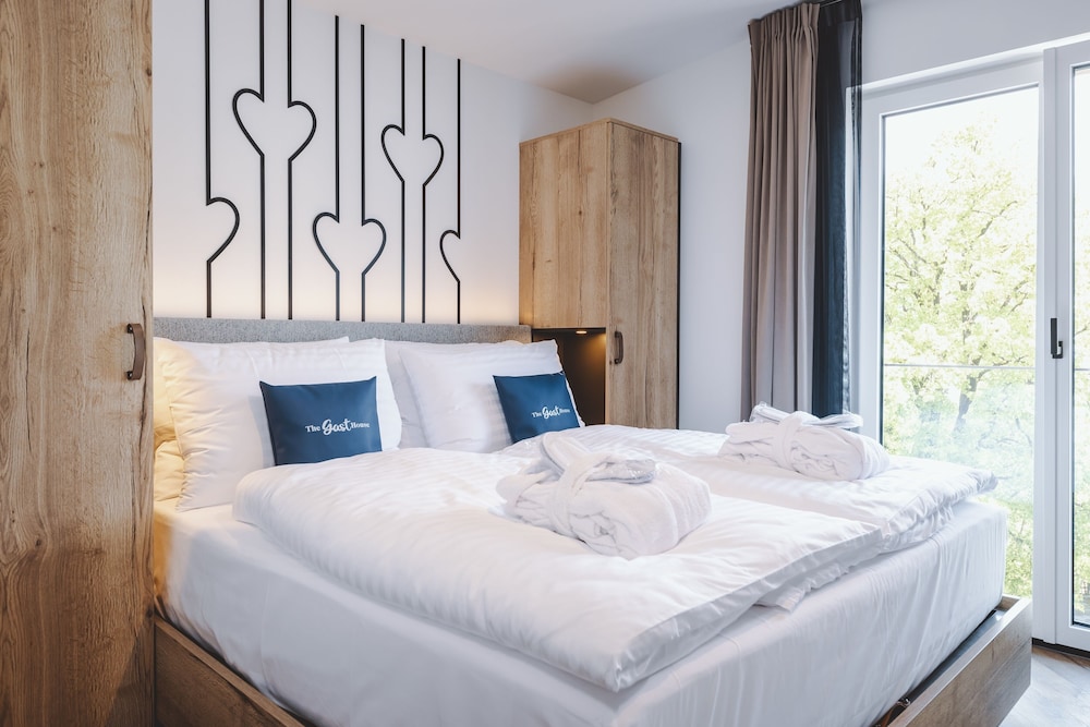 Deluxe Suite, 2 Bedrooms, Sauna photo 3
