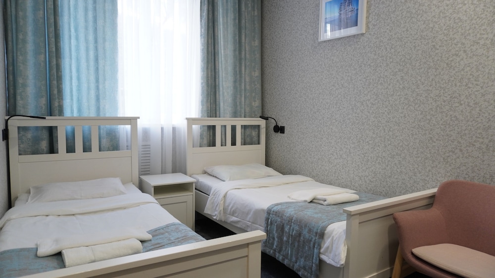 Standard Twin Room, 2 Twin Beds photo 3