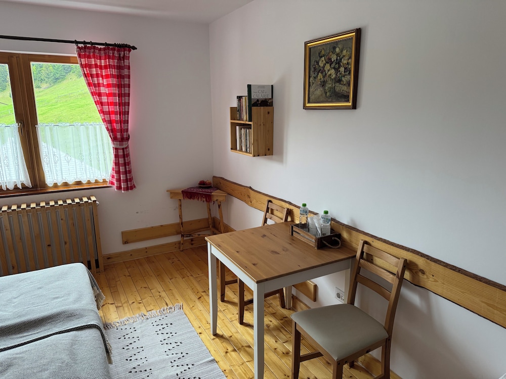 Double or Twin Room photo 3